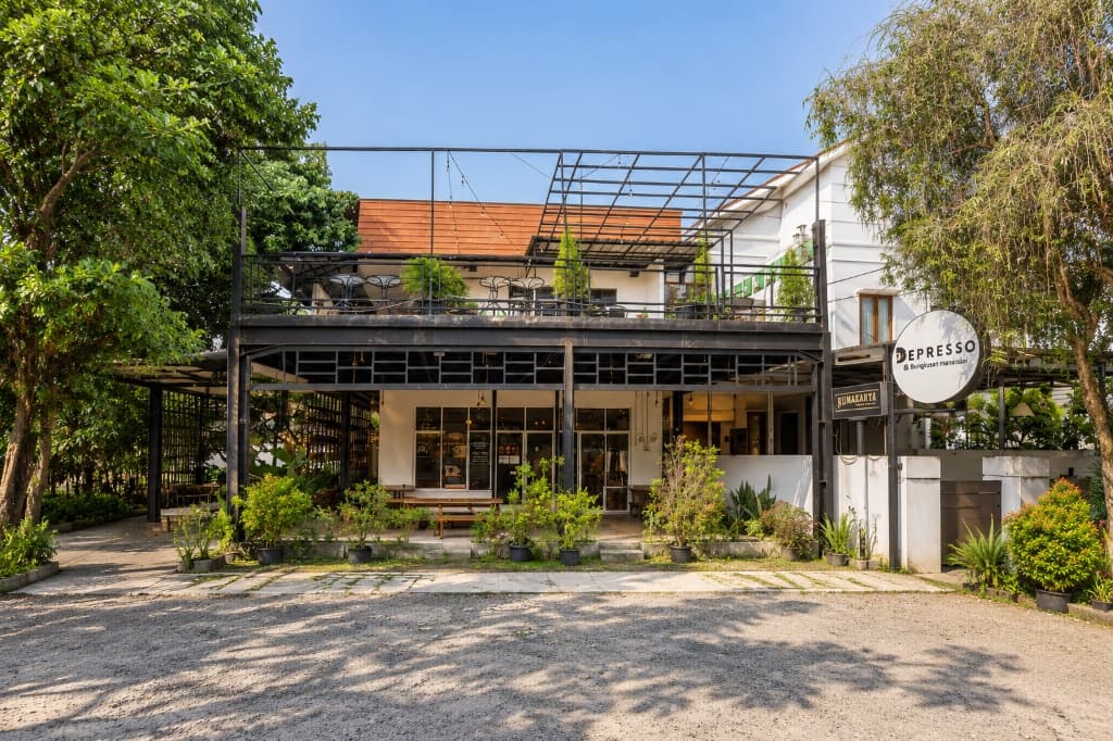 Rumah Kayu Cafe & Roastery